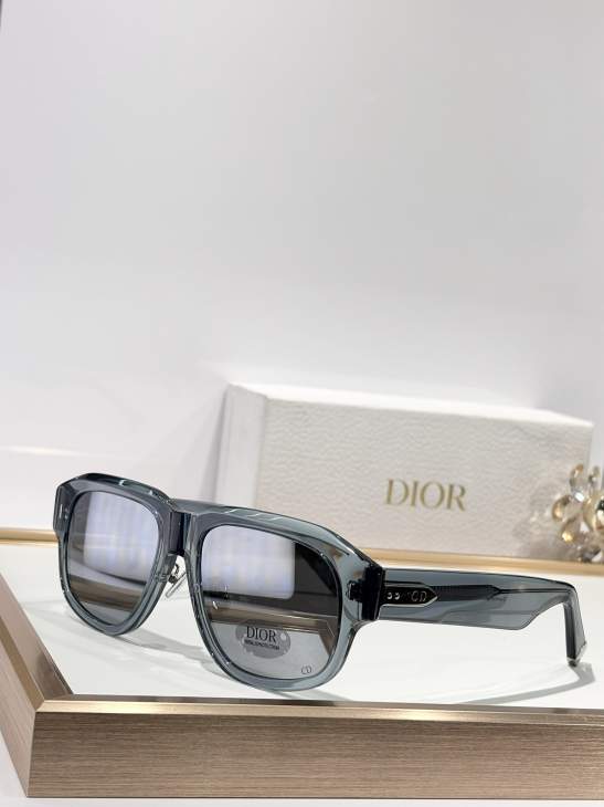 Picture of Dior Sunglasses _SKUfw76299512fw